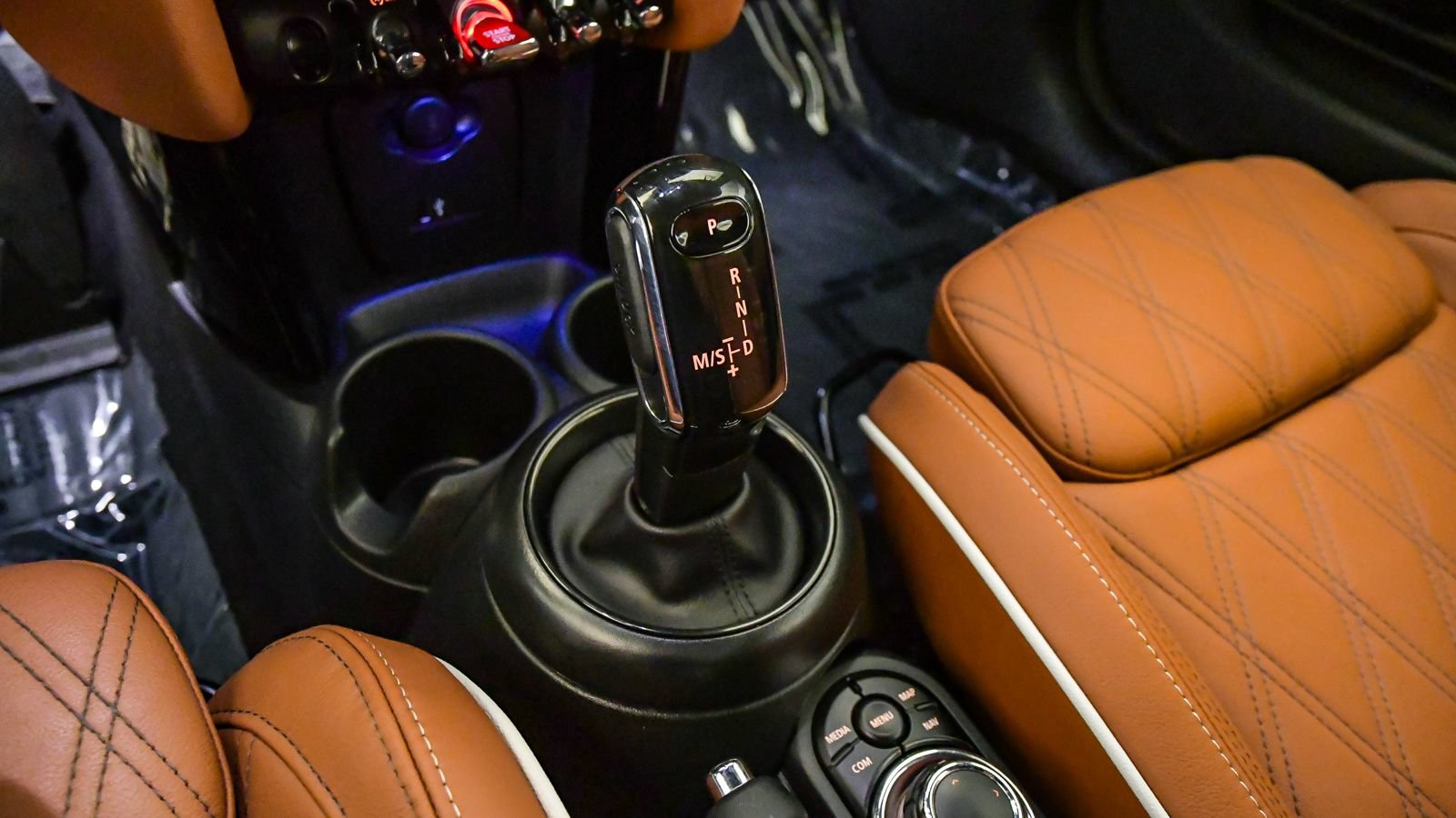 Certified 2024 MINI Cooper S w/ Signature Upholstery Package FWD image 21