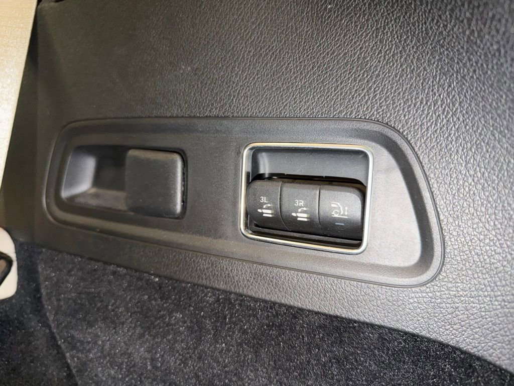 Used 2022 Mercedes-Benz GLS 450 4MATIC image 43