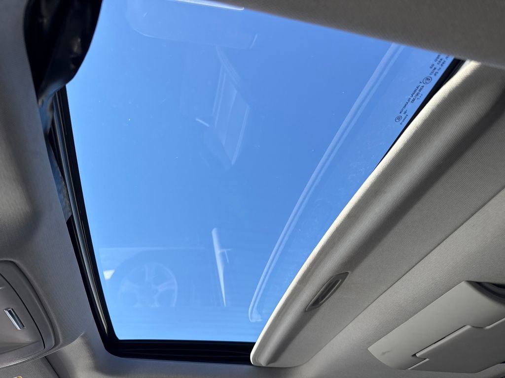 Used 2017 GMC Yukon Denali w/ Open Road Package image 30