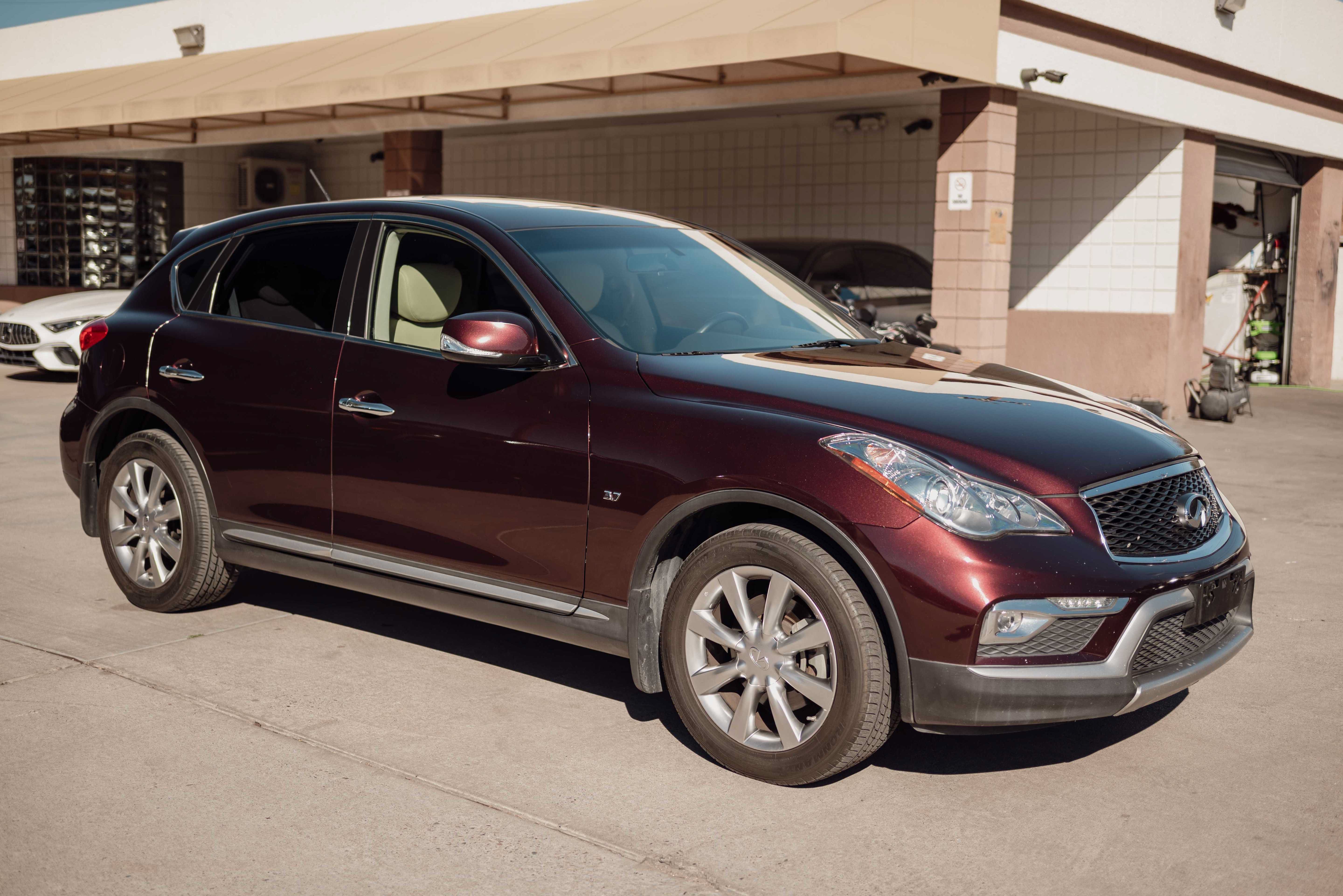 Used 2017 INFINITI QX50 2WD image 5