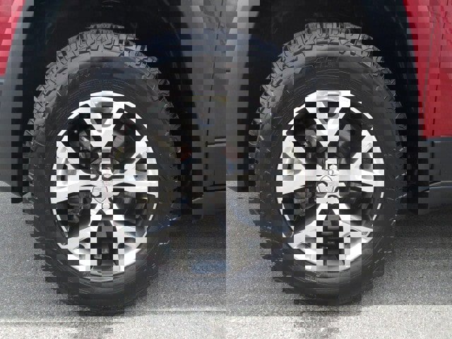 Used 2014 Jeep Cherokee Trailhawk w/ Technology Group image 9