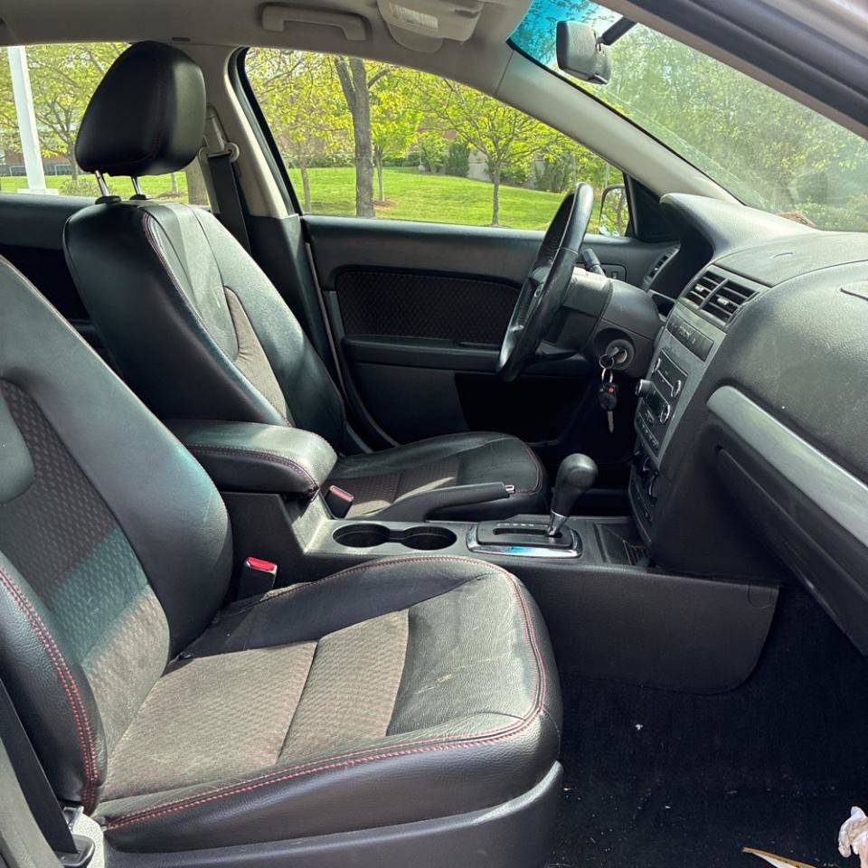 Used 2009 Ford Fusion SE FWD image 12