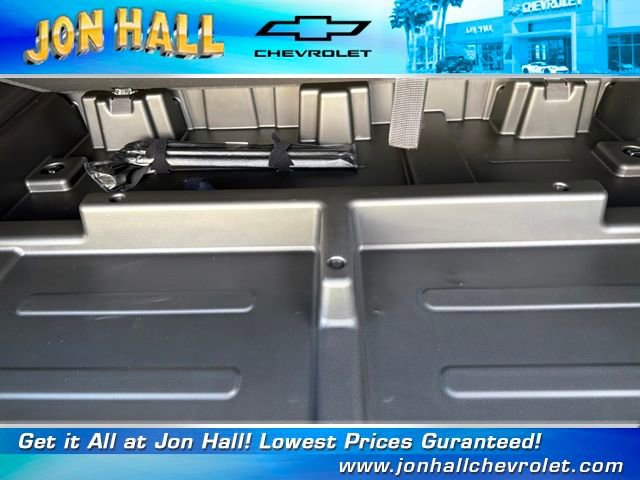 New 2026 Chevrolet Suburban Premier image 13