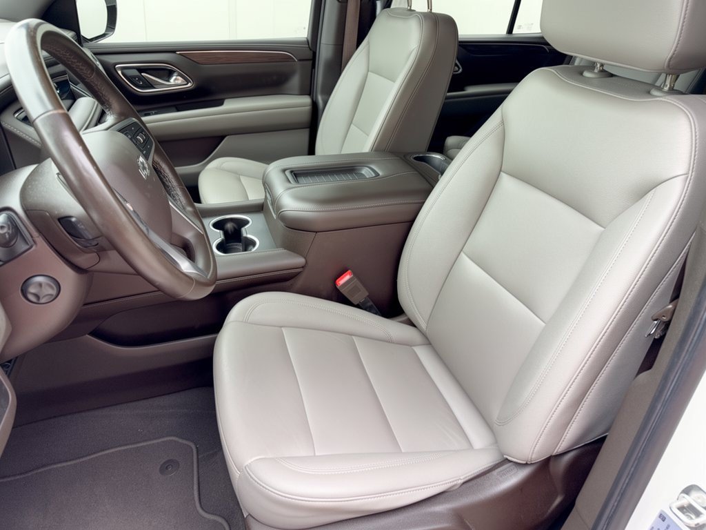 Certified 2023 Chevrolet Tahoe Z71 w/ Luxury Package AWD/4WD image 5