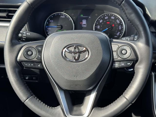 Used 2022 Toyota RAV4 SE w/ SE Grade Weather Package image 19