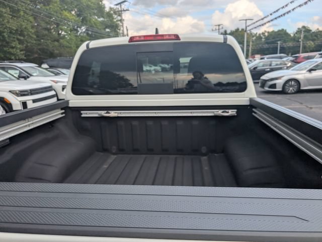 Certified 2023 Nissan Frontier PRO-4X w/ Pro Convenience Package AWD/4WD image 9