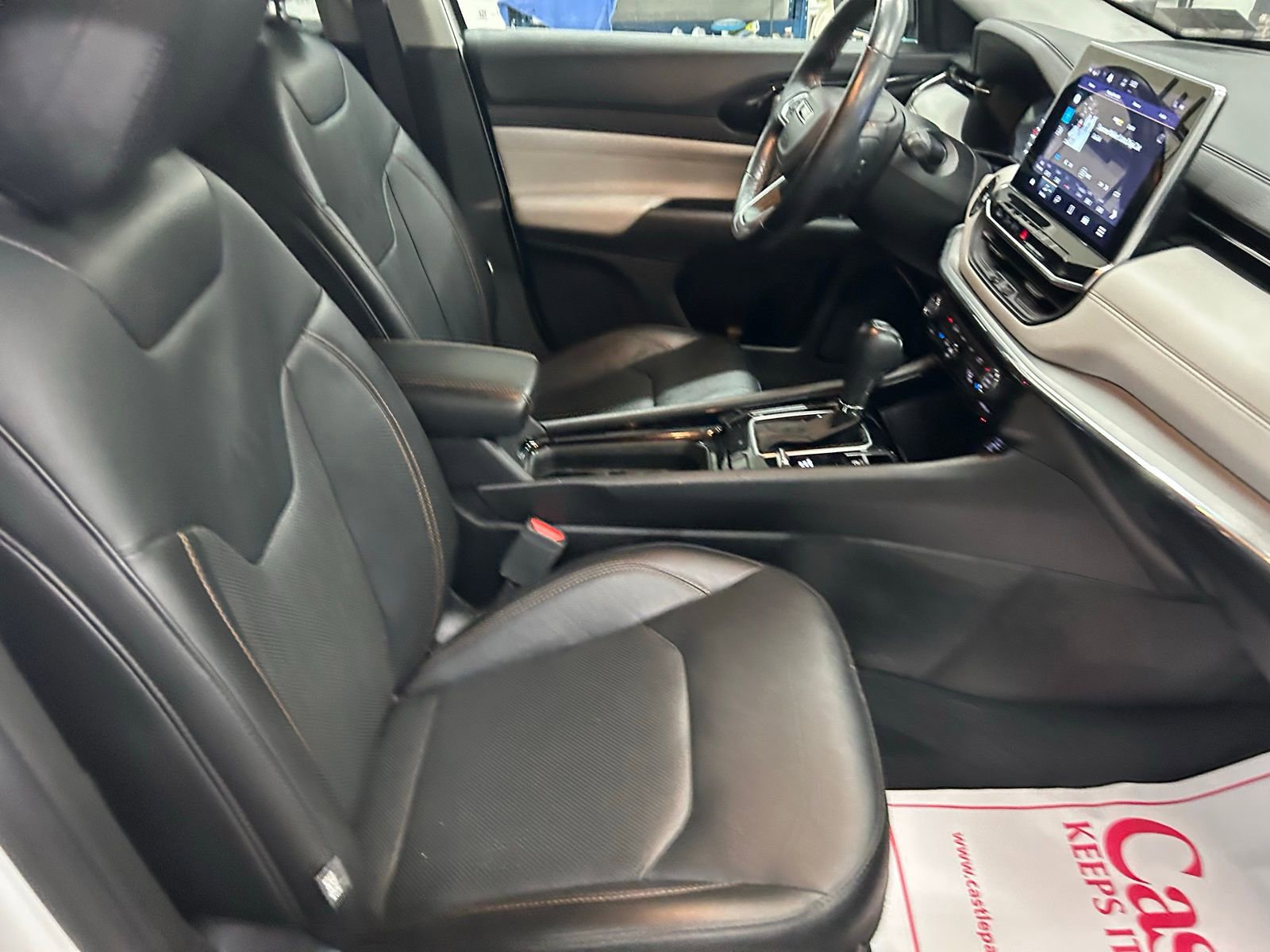 Certified 2022 Jeep Compass Limited image 32