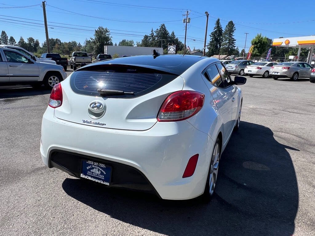 Used 2013 Hyundai Veloster w/ Style Pkg FWD image 14