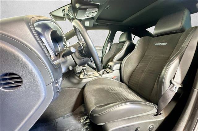 Used 2023 Dodge Charger Scat Pack w/ Daytona Edition Group RWD image 19