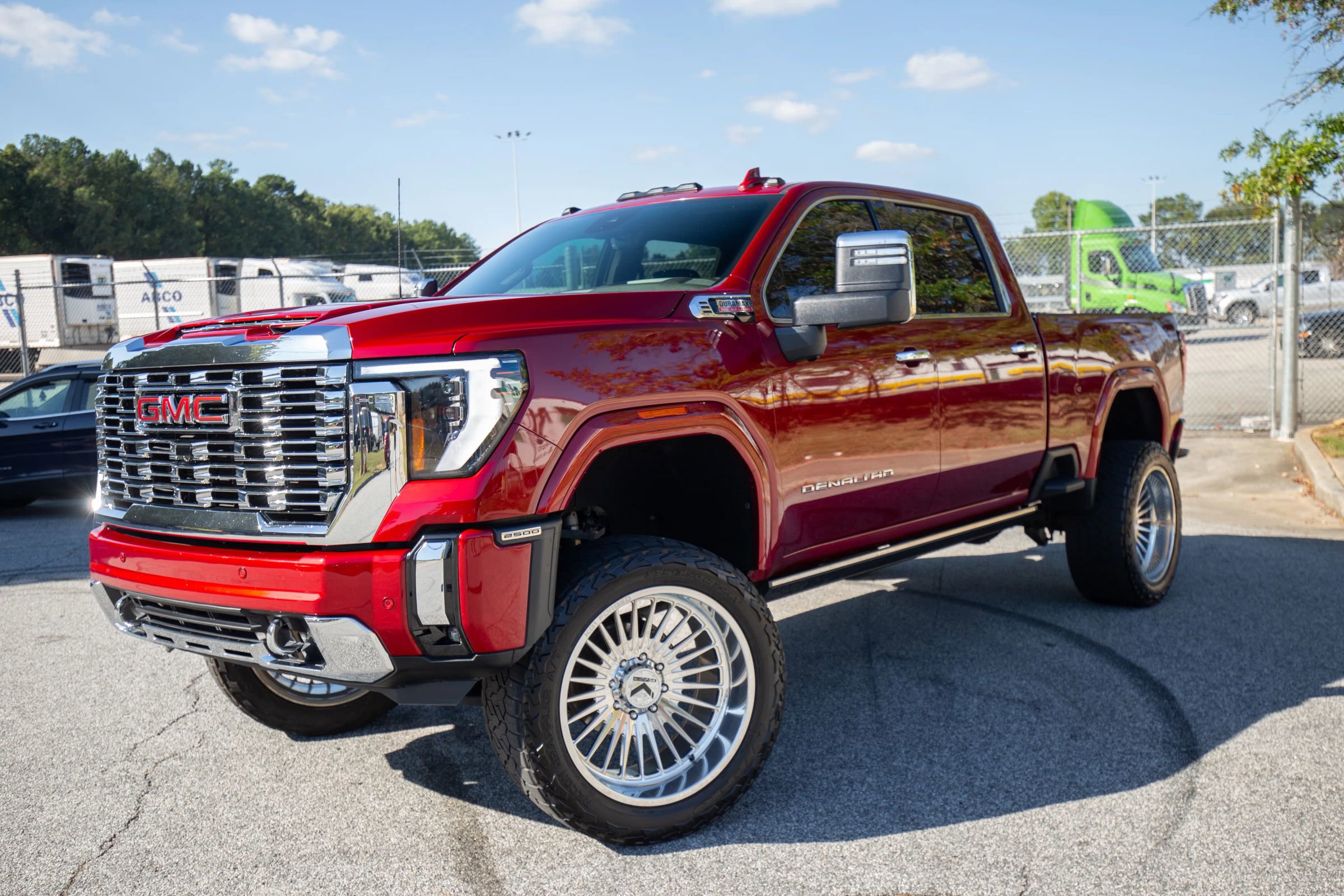 Used 2024 GMC Sierra 2500 Denali w/ Denali Reserve Package image 2