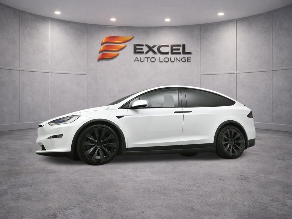 Used 2022 Tesla Model X image 43