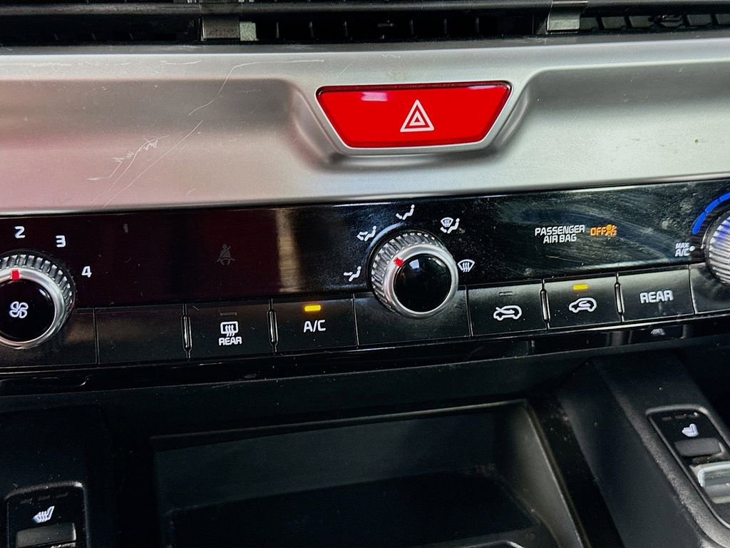 Used 2020 Kia Telluride S w/ S 8 Passenger Seating Package image 15