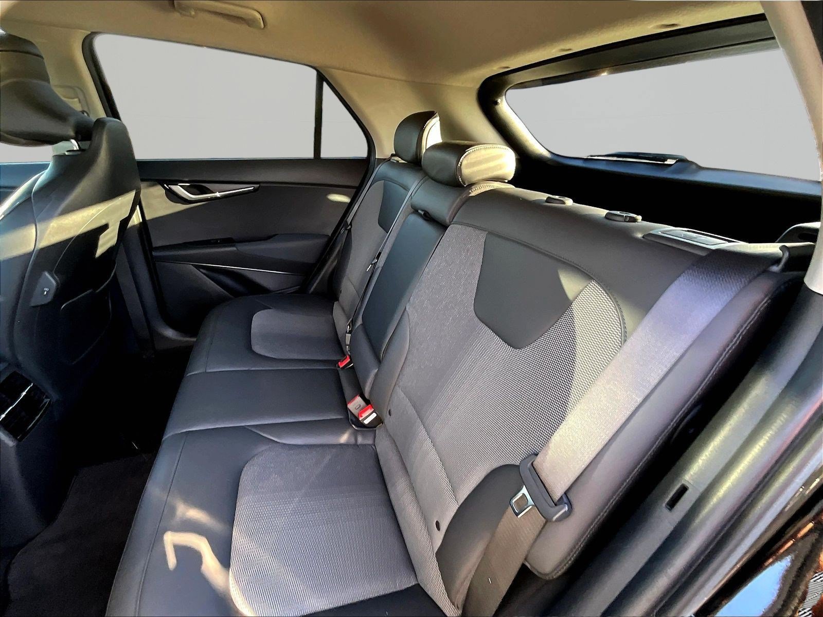 Used 2023 Kia Niro EX FWD image 22