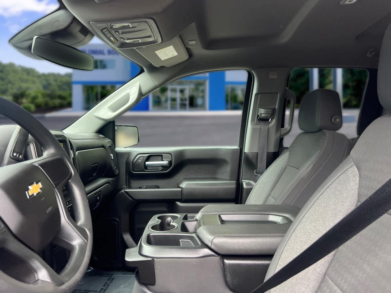 Certified 2026 Chevrolet Silverado 1500 Custom AWD/4WD image 12
