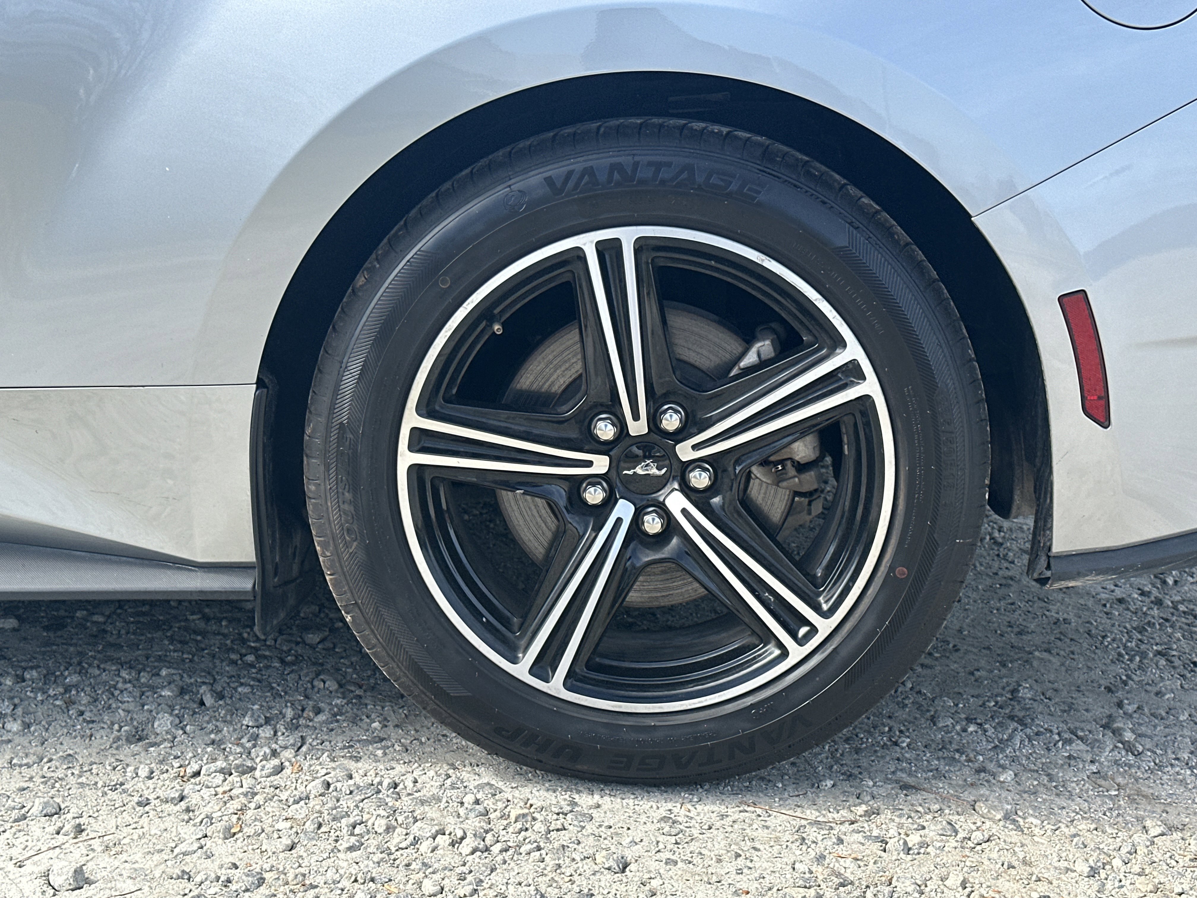 Used 2024 Ford Mustang Premium image 17