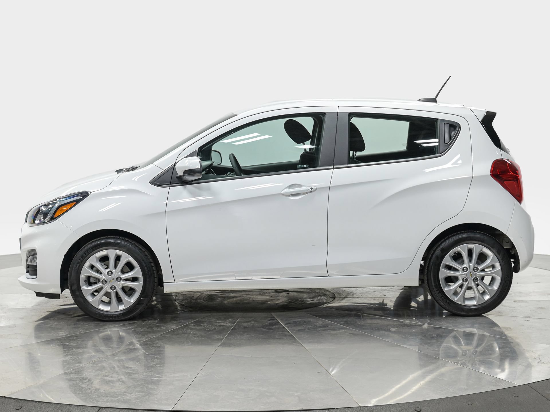 Used 2022 Chevrolet Spark LT FWD image 2