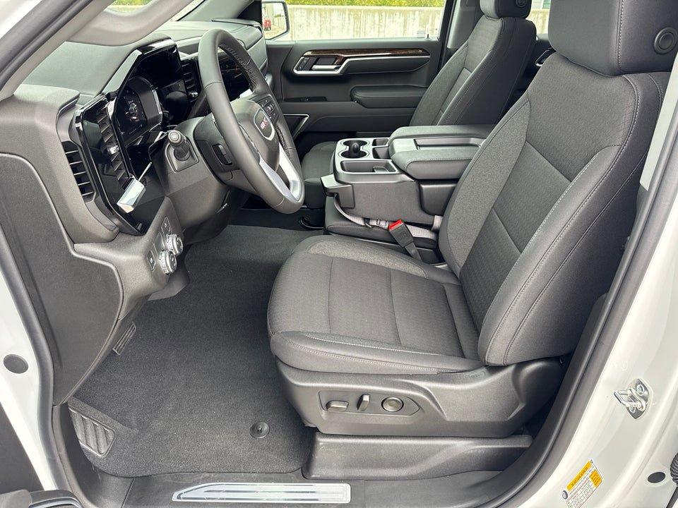 Used 2026 GMC Sierra 1500 SLE RWD image 27