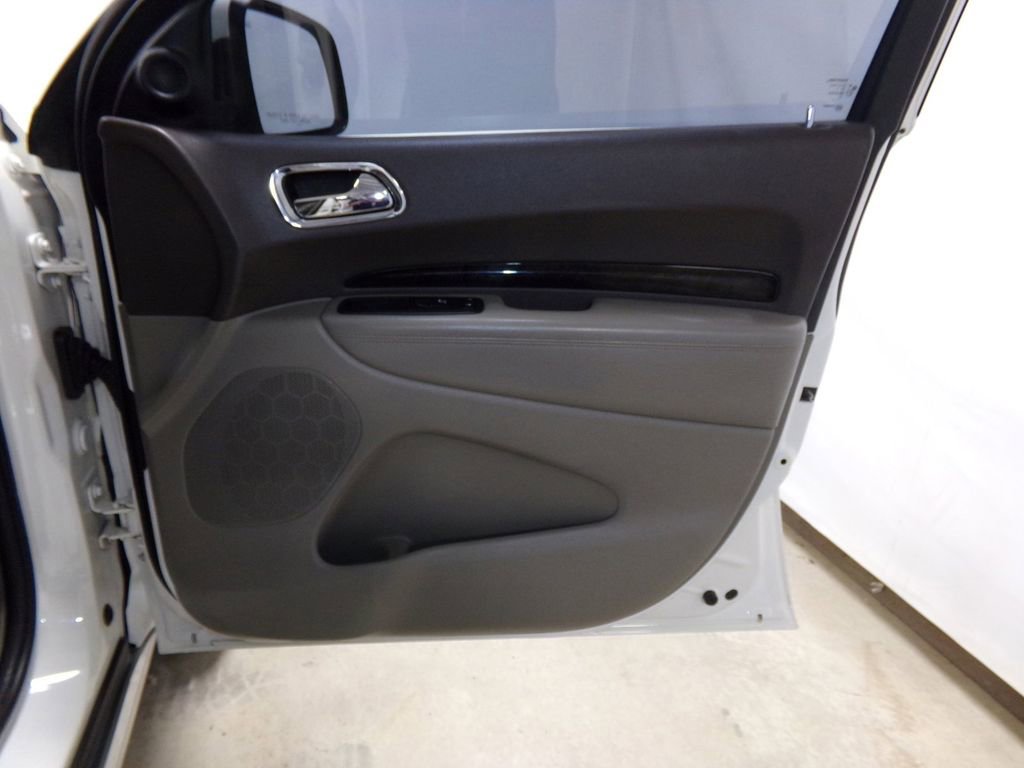 Used 2011 Dodge Durango Crew w/ Entry Nav/Commuter Group image 13