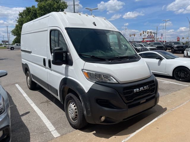 Used 2024 RAM ProMaster 2500 w/ Convenience Group FWD image 4