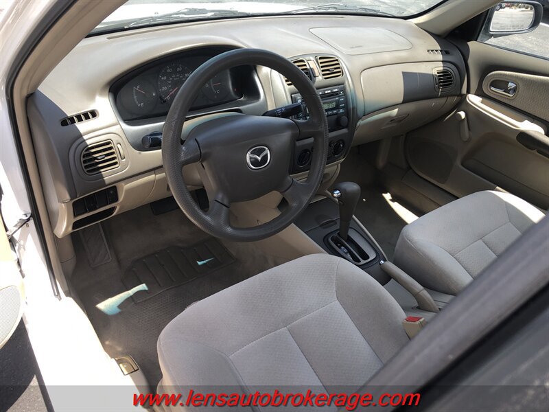 Used 2001 MAZDA Protege FWD image 11