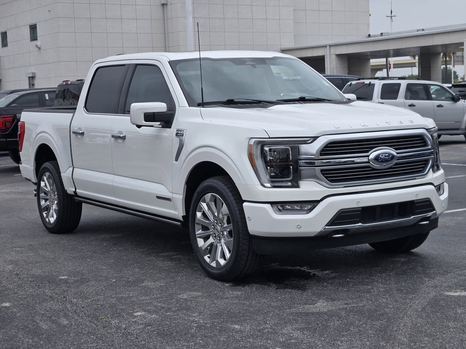 Used 2023 Ford F150 Limited AWD/4WD image 3