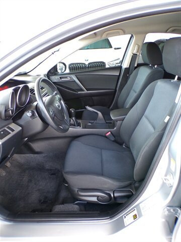 Used 2011 MAZDA MAZDA3 i Touring FWD image 14
