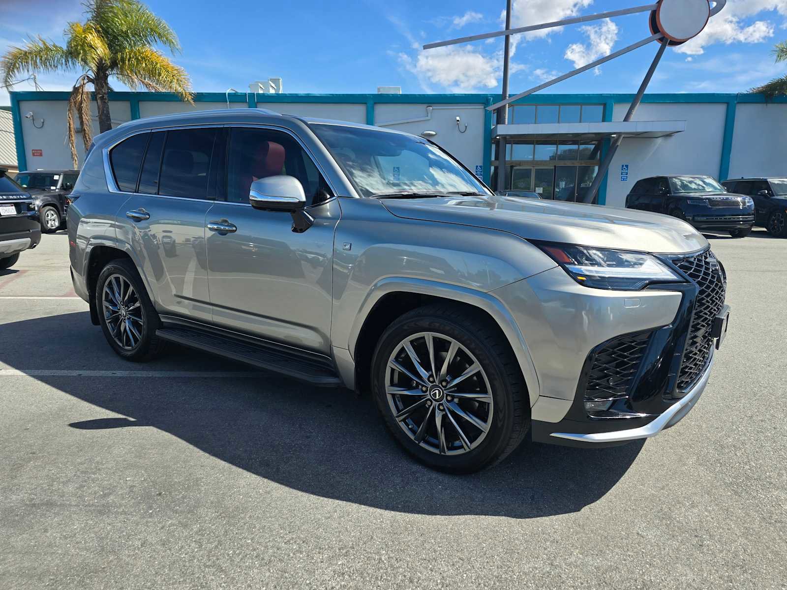 Used 2023 Lexus LX 600 F Sport w/ Accessory Package (Z1) AWD/4WD image 7