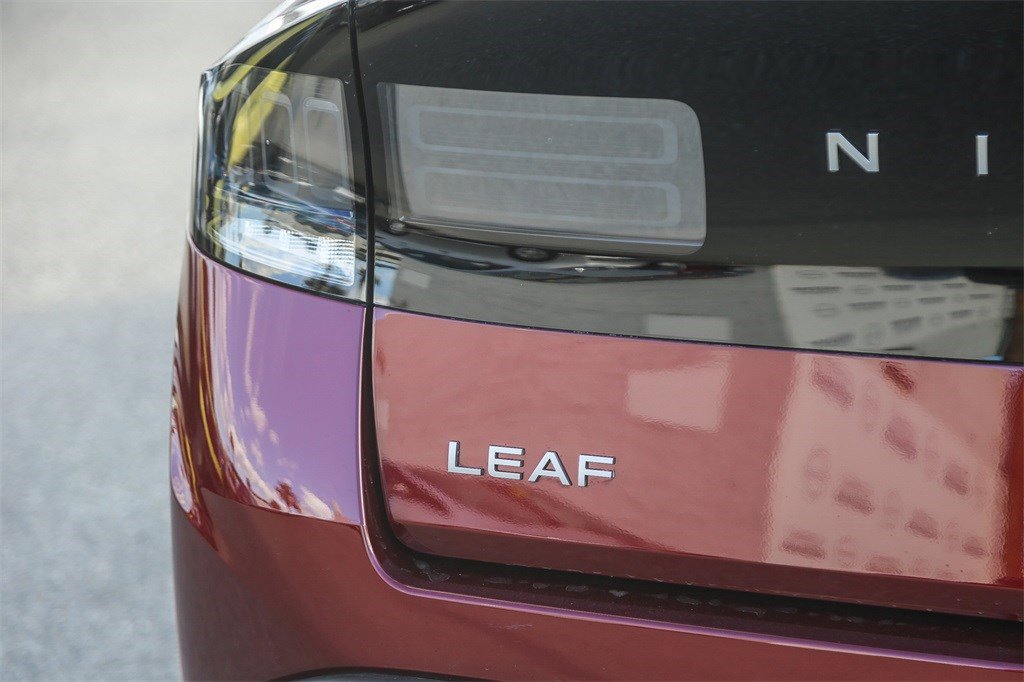 New 2026 Nissan Leaf Platinum+ image 9