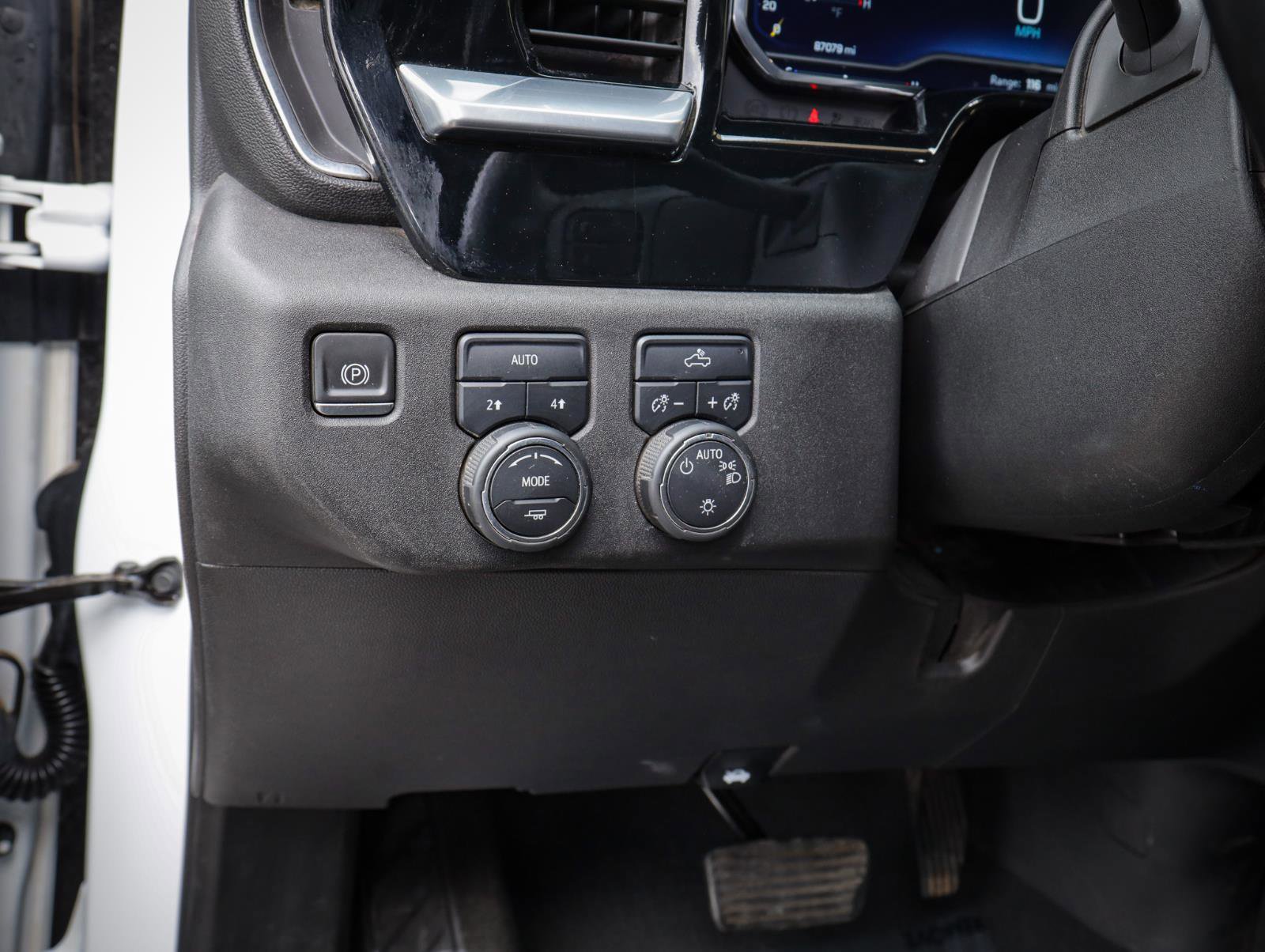 Used 2023 Chevrolet Silverado 1500 LT w/ Work Truck Package AWD/4WD image 21