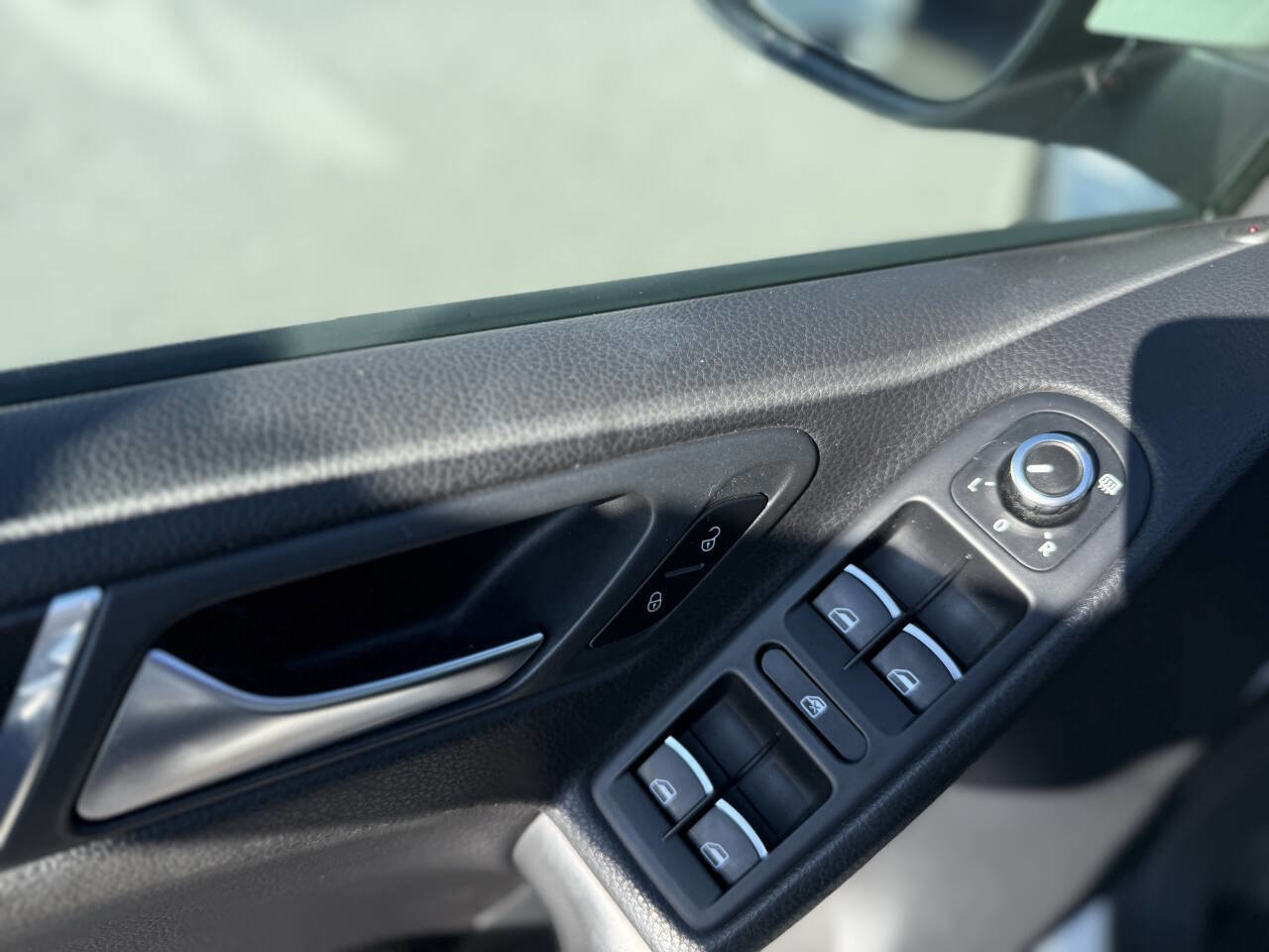 Used 2014 Volkswagen GTI Driver's Edition image 19