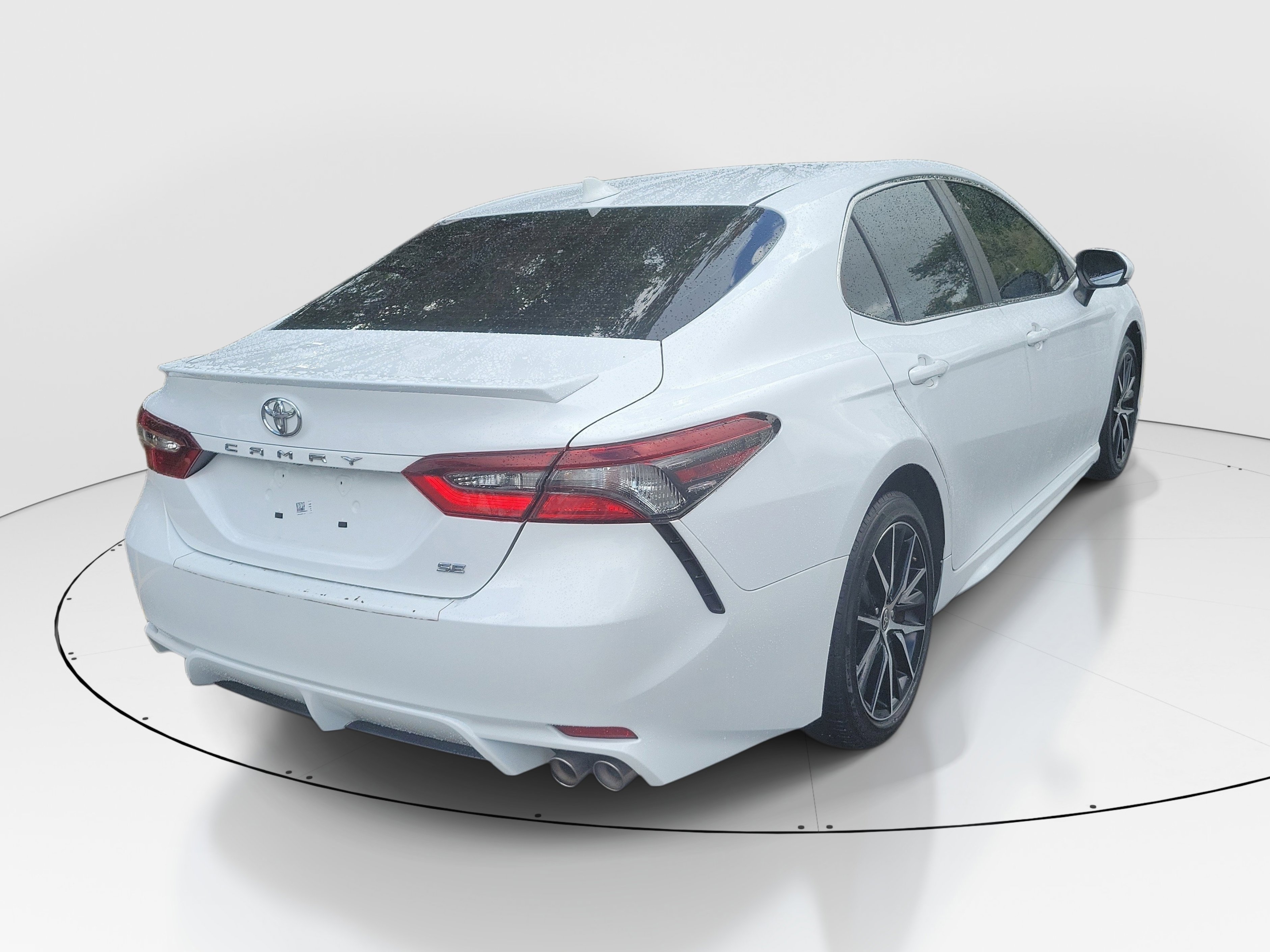 Used 2021 Toyota Camry SE FWD image 6