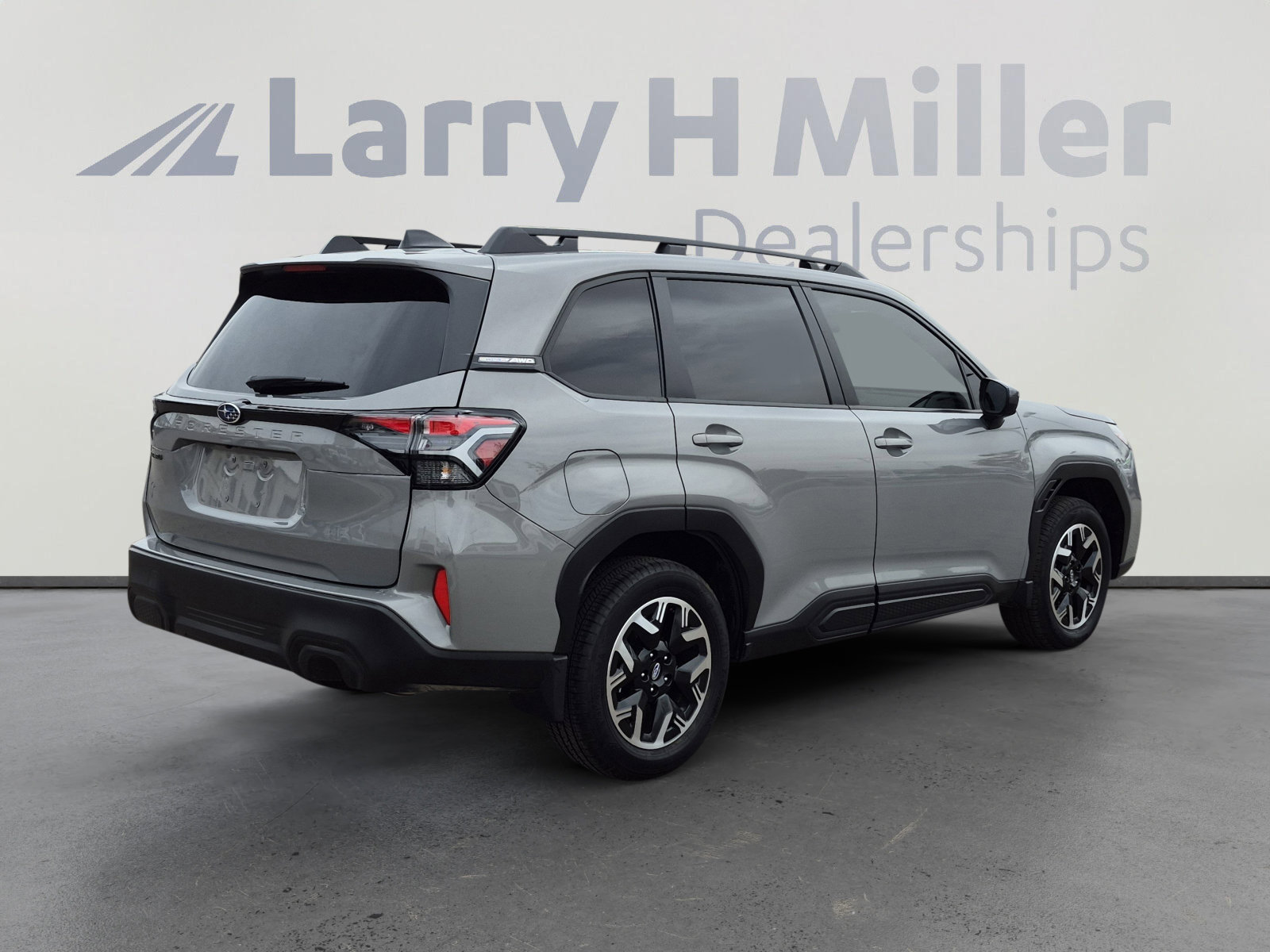 Used 2025 Subaru Forester Premium image 5