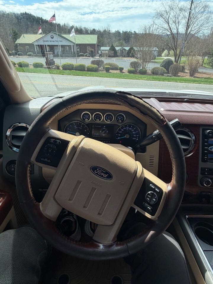 Used 2012 Ford F250 King Ranch w/ King Ranch w/Chrome Pkg image 18