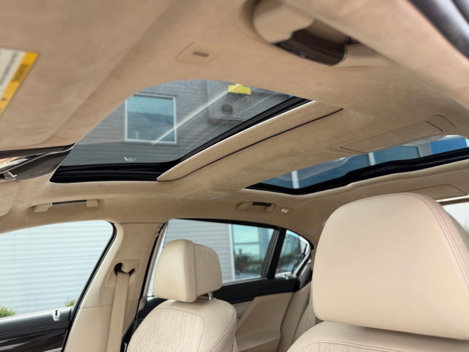 Used 2016 BMW 750i xDrive AWD/4WD image 23