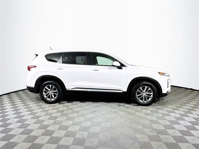 Used 2019 Hyundai Santa Fe SE image 9