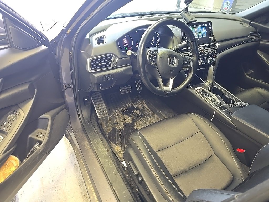 Used 2020 Honda Accord Sport image 6