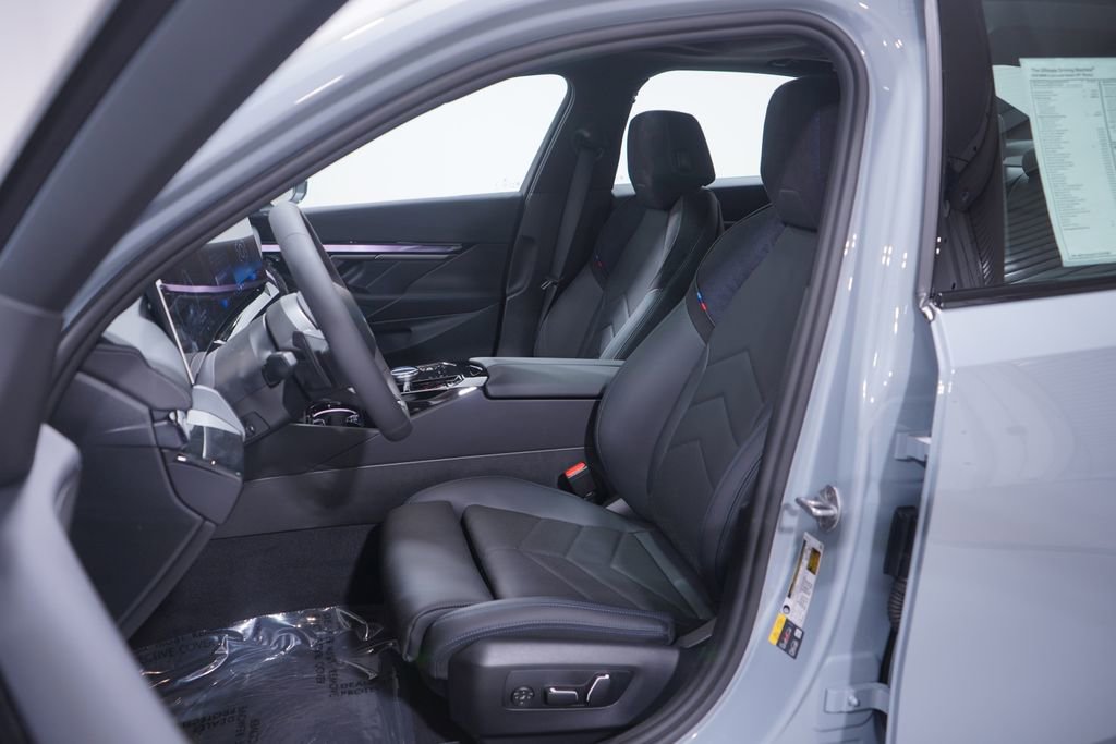 New 2026 BMW i5 eDrive40 w/ M Sport Package image 7