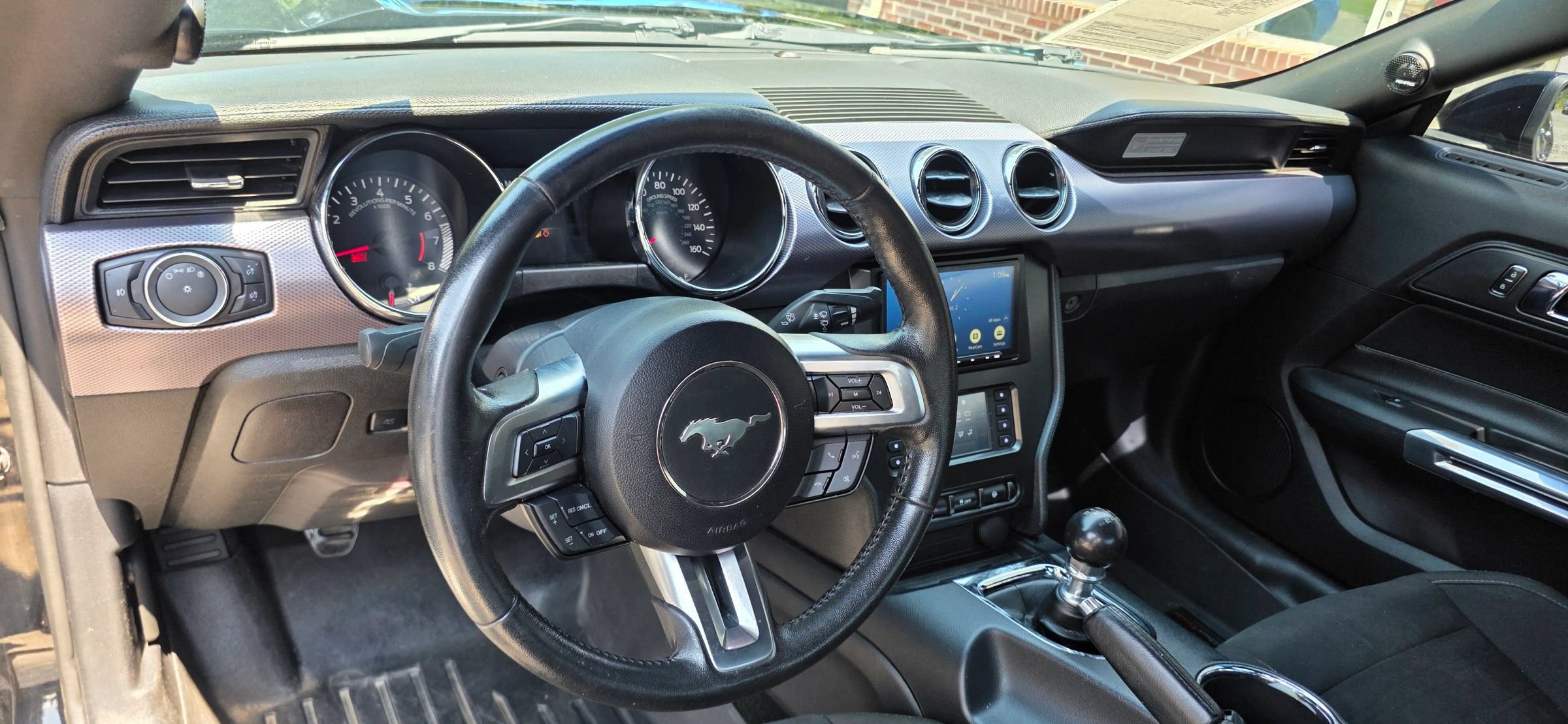 Used 2017 Ford Mustang GT w/ Black Accent Package RWD image 11