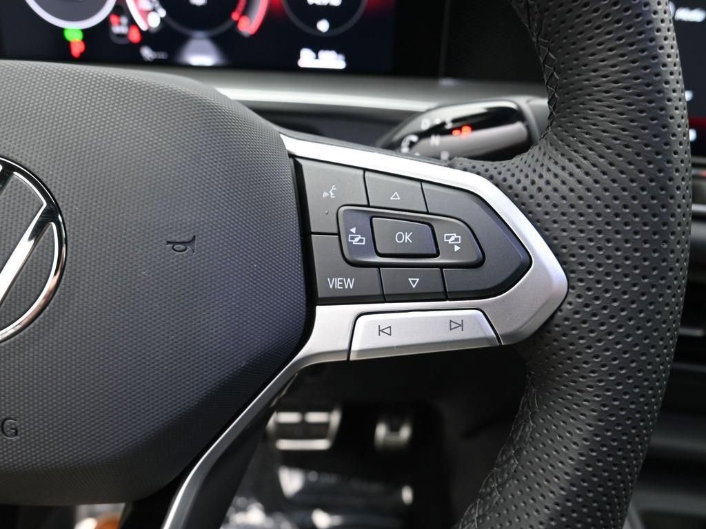 New 2026 Volkswagen Tiguan SE R-Line image 14