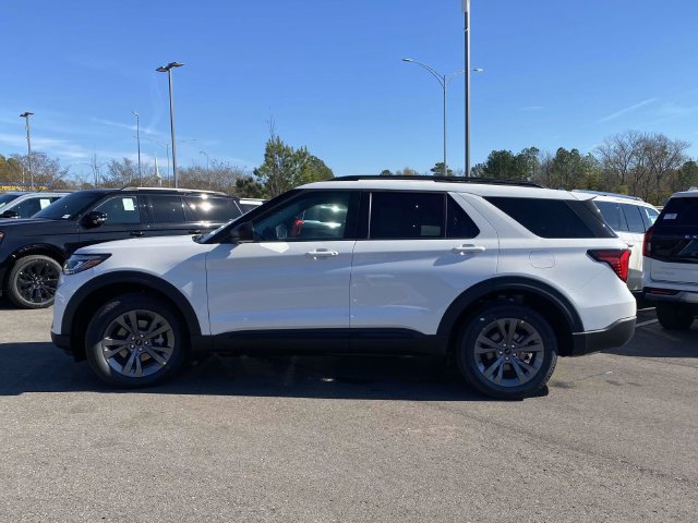 New 2026 Ford Explorer Active w/ Active Comfort Package AWD/4WD image 17