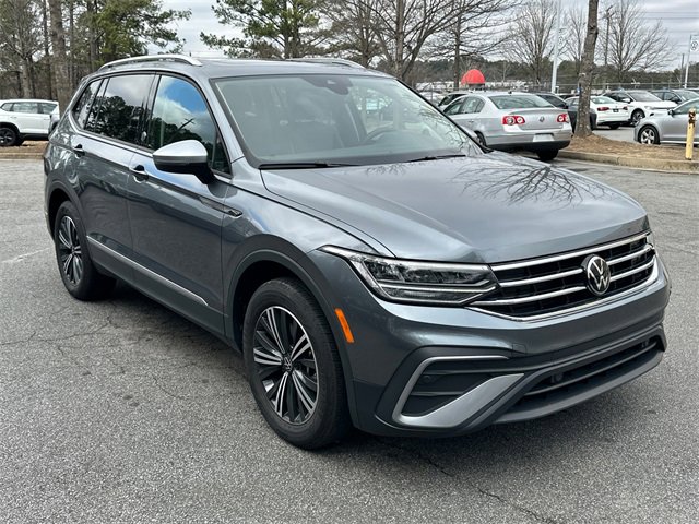 Used 2024 Volkswagen Tiguan Wolfsburg Edition image 3