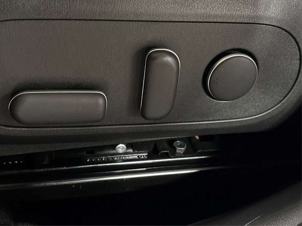 Used 2024 Hyundai Kona SEL w/ Convenience Package image 39