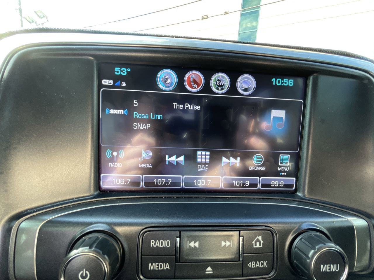 Used 2018 Chevrolet Silverado 1500 LT w/ All Star Edition RWD image 13