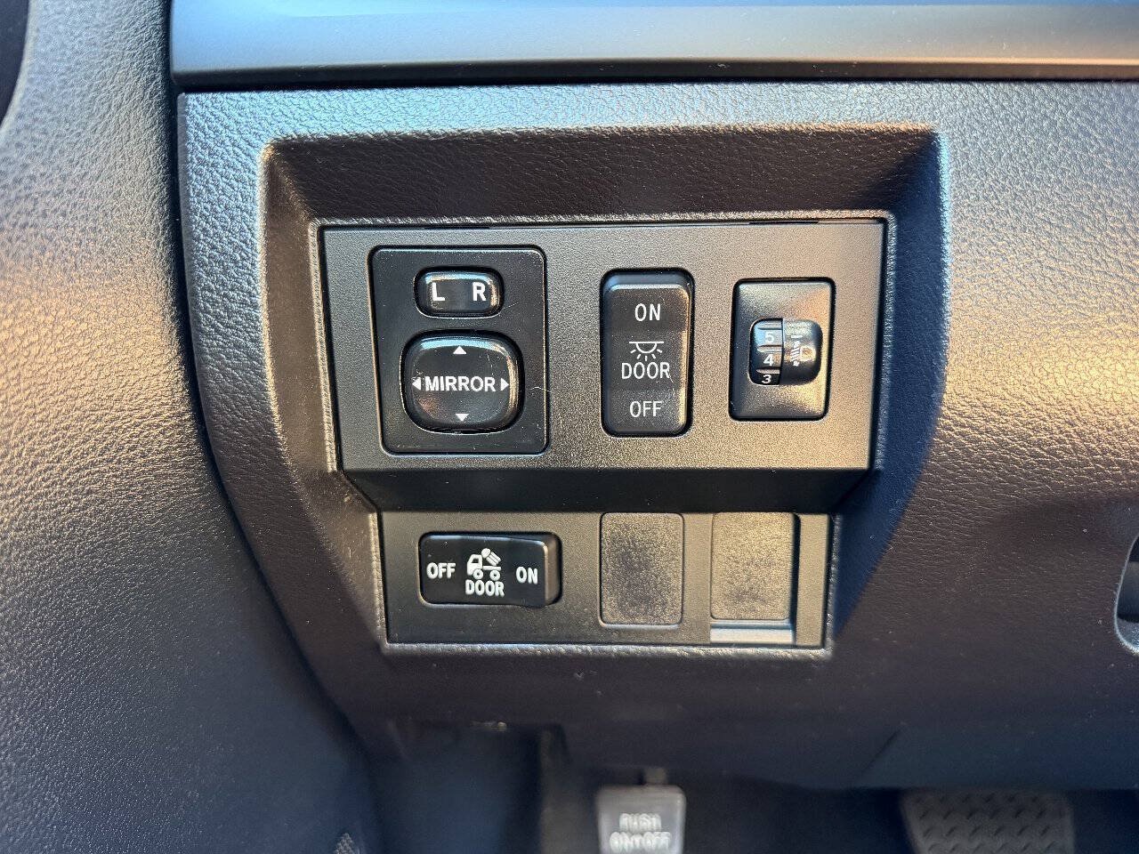 Used 2014 Toyota Tundra SR RWD image 15