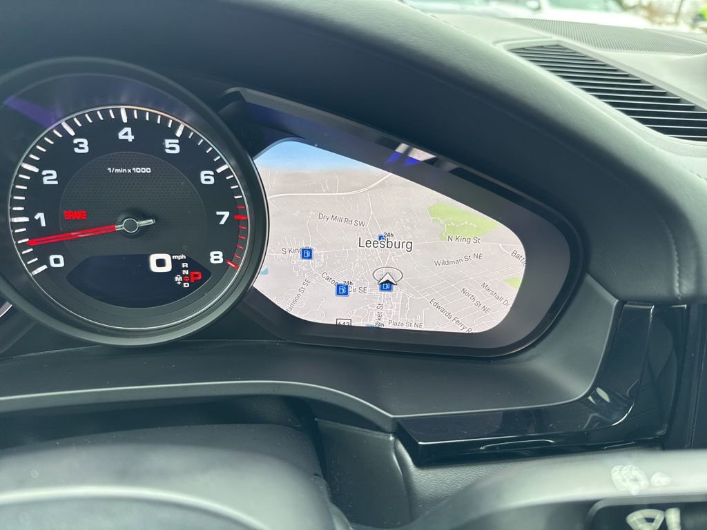 Used 2022 Porsche Cayenne S image 21