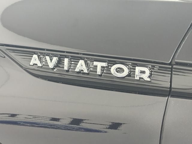 New 2026 Lincoln Aviator 2WD w/ Jet Appearance Package image 25