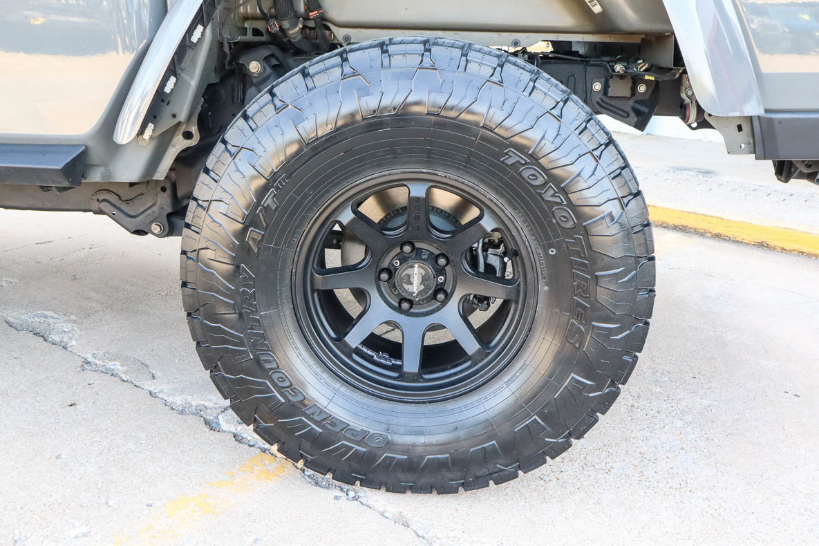 Used 2020 Jeep Gladiator Mojave w/ Trailer Tow Package AWD/4WD image 18