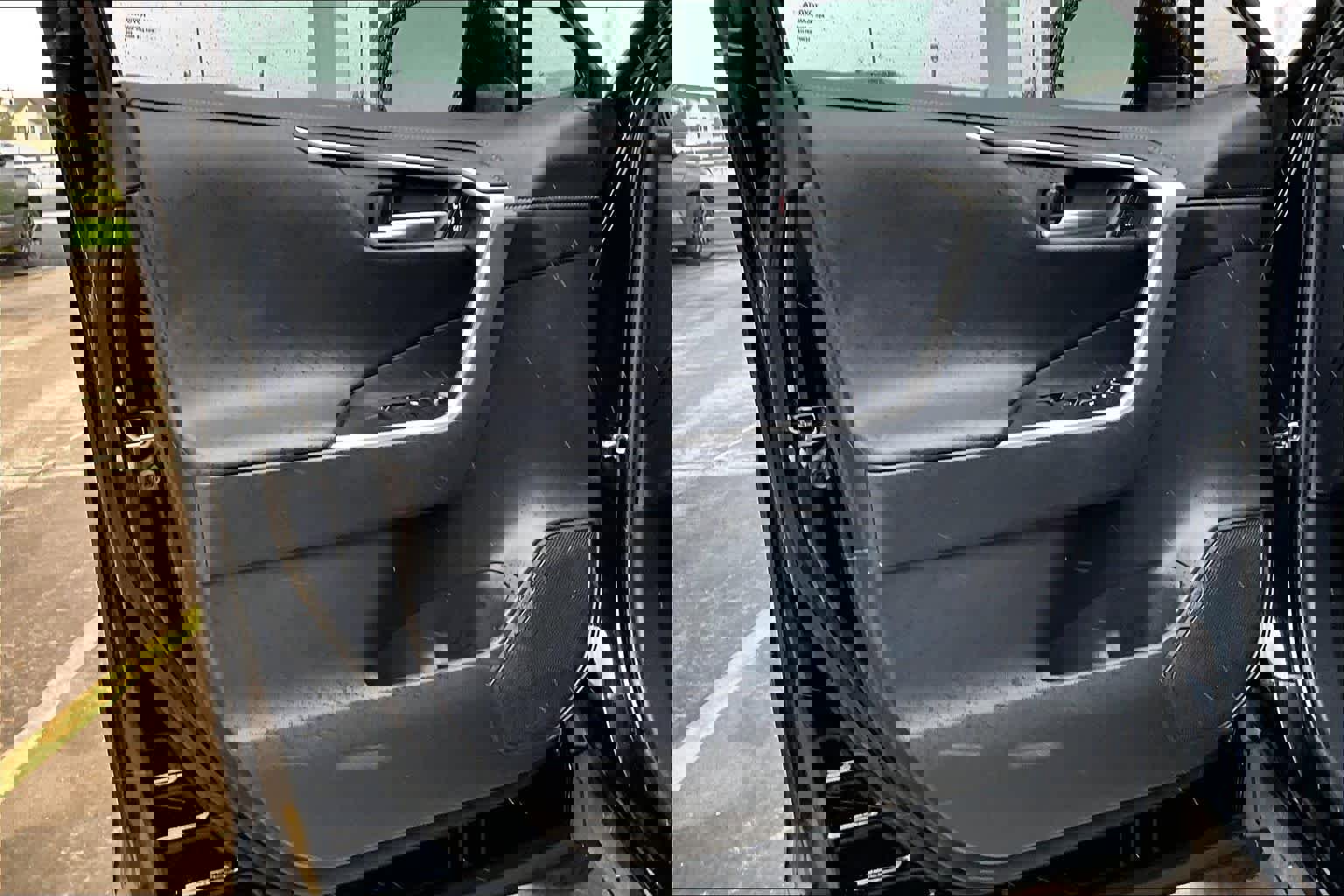 Used 2021 Toyota RAV4 Limited image 22