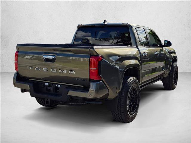 Used 2025 Toyota Tacoma Limited AWD/4WD image 5