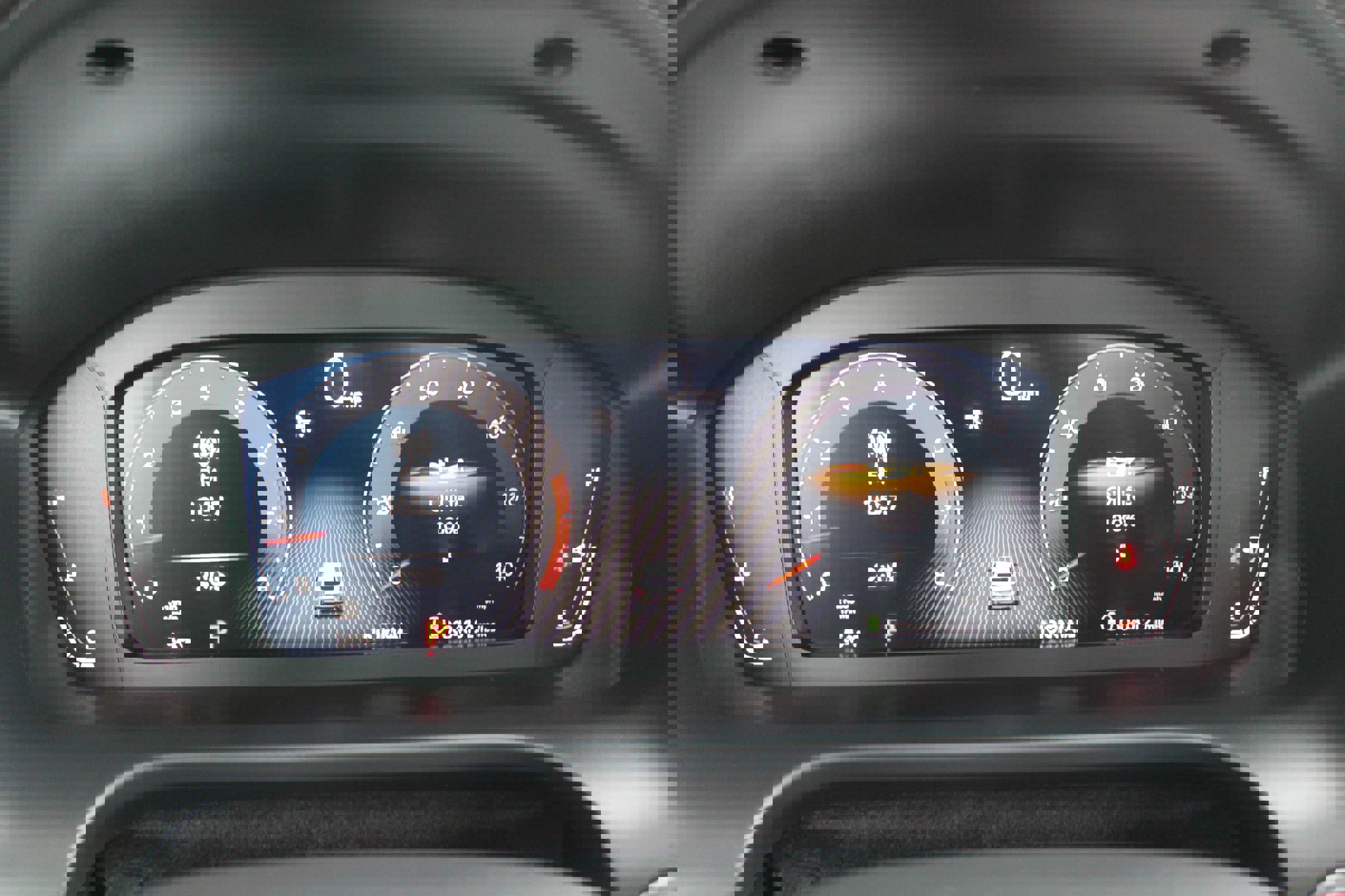 Used 2025 Acura ADX A-Spec image 10